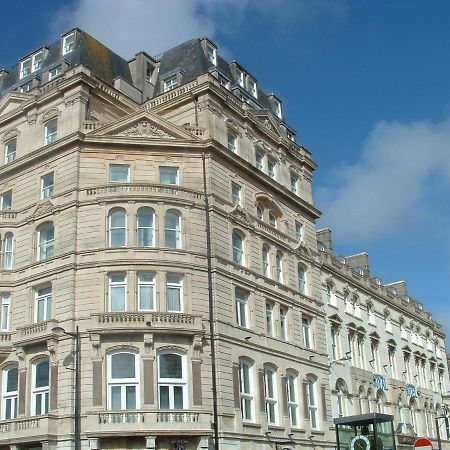 The Royal Hotel Cardiff Bagian luar foto